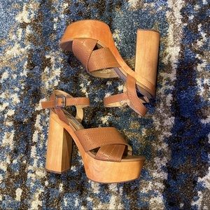 Steve Madden Cora Platform Heel